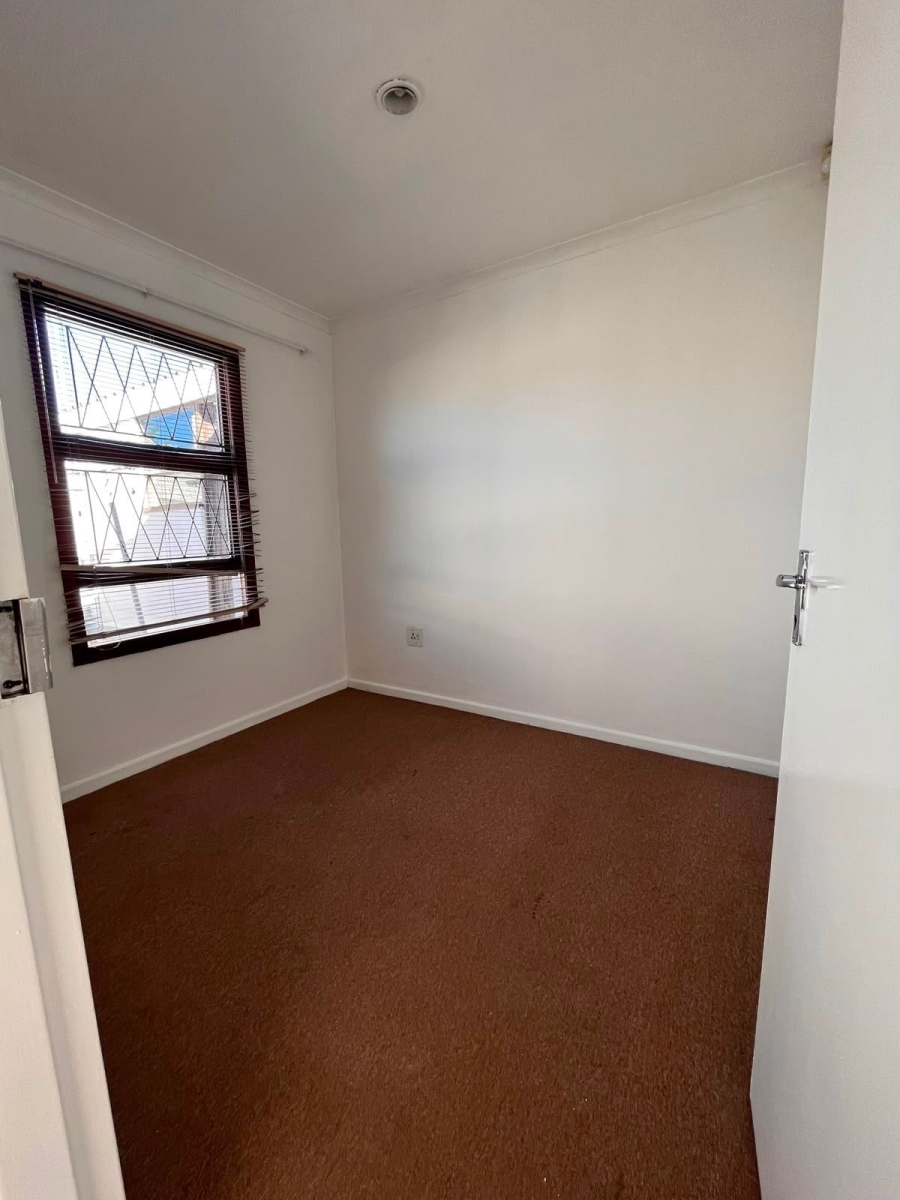 2 Bedroom Property for Sale in Sherwood Eastern Cape